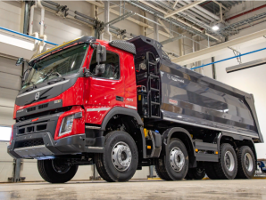На калужском заводе Volvo Trucks налажен выпуск самосвалов Volvo с кузовами Grunwald